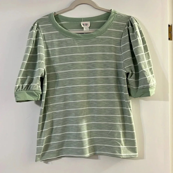 Bibi puff sleeve top - Picture 1 of 4
